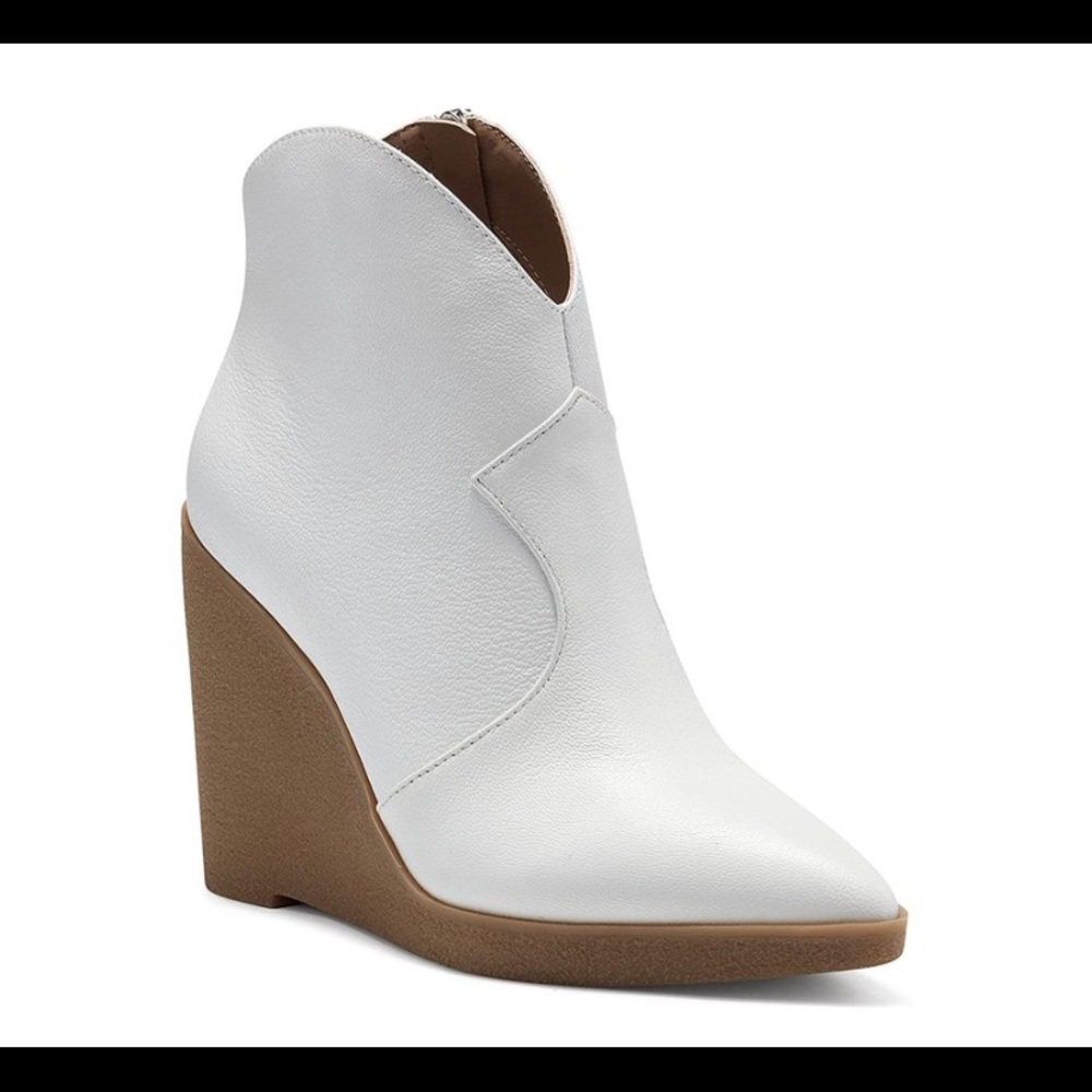 Jessica Simpson Crais Western bootie